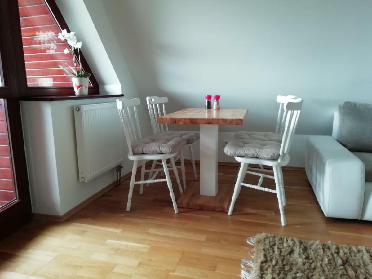 Apartman Aisha Wielka Łomnica Zewnętrze zdjęcie